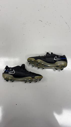 Used Nike Soccer Cleats Black Junior 05 11860-S000301654