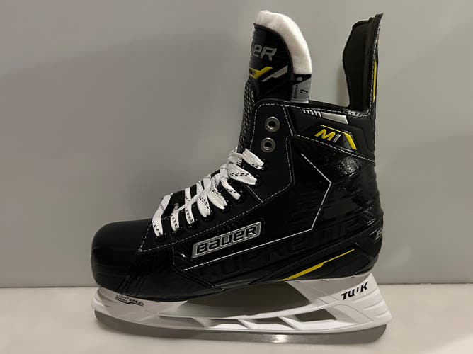 New Bauer Supreme M1 Hockey Skates - Senior Size 7 NIB