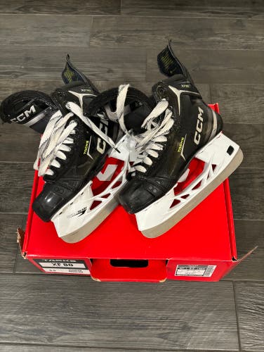 CCM Tacks XF 80 Hockey Skates 6.5 (Used)
