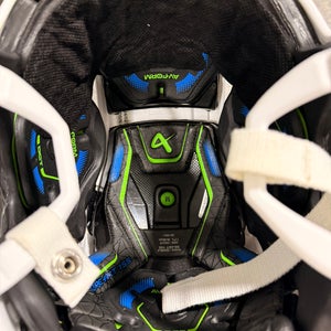 Medium Bauer Re-Akt 155 Helmet (Used)