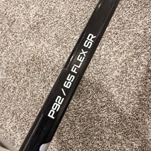 Senior Bauer Vapor FlyLite Right Handed Hockey Stick P92 67 Flex (Used)