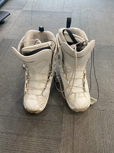 Used Salomon CUSTOM FIT SPORT Womens Snowboard Boots Tan Senior 8 11614-S000226340