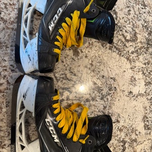 2019 CCM Ribcor 80K Hockey Skates Regular Width 7.5 (Used)