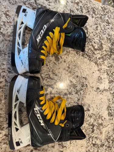 2019 CCM Ribcor 80K Hockey Skates Regular Width 7.5 (Used)