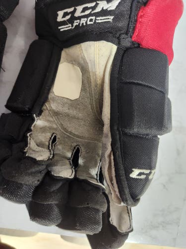 CCM HGTKPP Gloves 15" Pro Stock (Used)