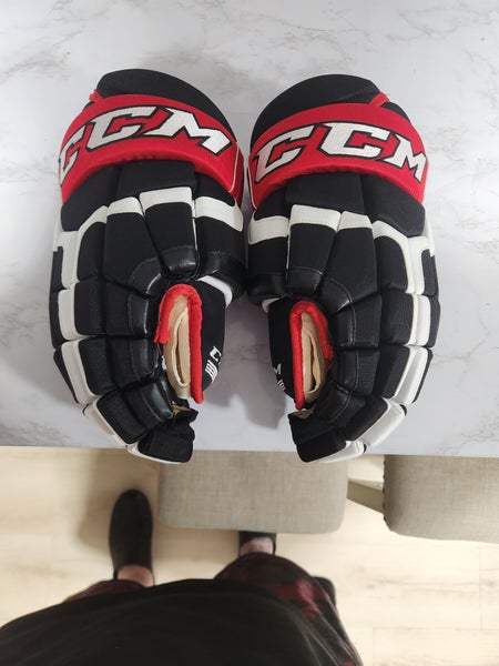 CCM HG50 Gloves 15" Pro Stock (Used)