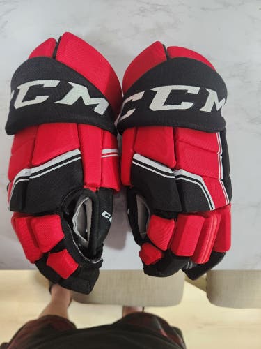 CCM HGQL Gloves 15" Pro Stock (Used)