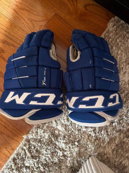CCM Tacks 4 Roll Pro Gloves 14" Pro Stock (Used)
