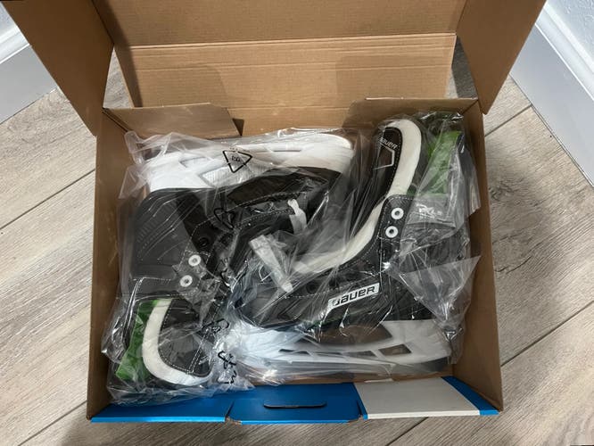 Bauer XLS Hockey Skates Regular Width Size 3 (New)
