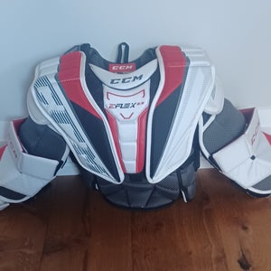 CCM EFlex 5.5 Goalie Chest Protector (Used)
