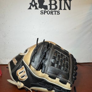 Wilson A2000 RH Softball/Baseball Glove 12" (Used)