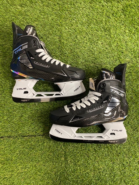 Senior True Catalyst 9X4 Hockey Skates Wide Width 10.5 (New)