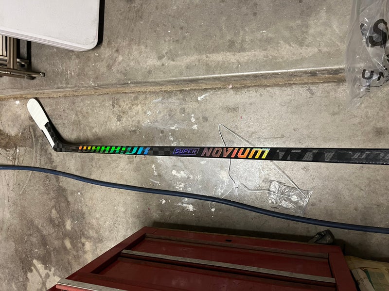Senior Warrior Super Novium Right Handed Hockey Stick W03 75 Flex (New)