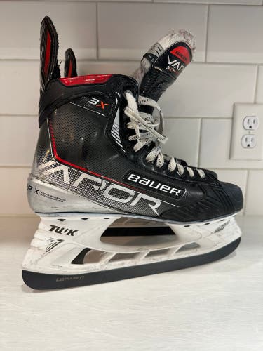 Senior Bauer Vapor 3X Hockey Skates 7 (Used)