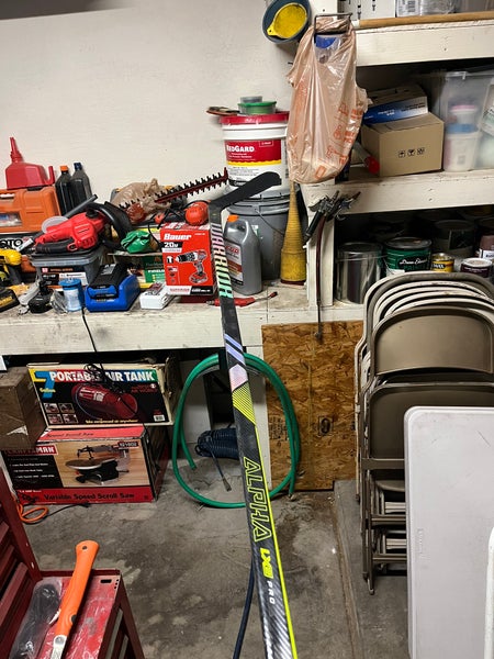 Senior Warrior Alpha LX2 Pro Right Handed Hockey Stick W03 85 Flex (Used)