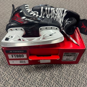 CCM  Jetspeed FT880 Hockey Skates 7 (New) regular width