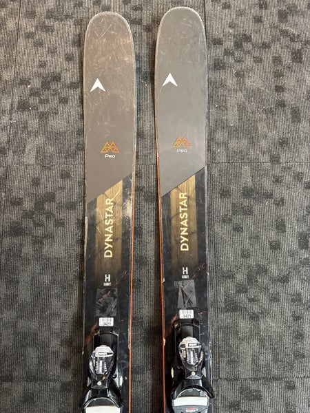 Men's Dynastar M-Pro 100 186 cm Skis With Bindings Max Din 12 (Used)