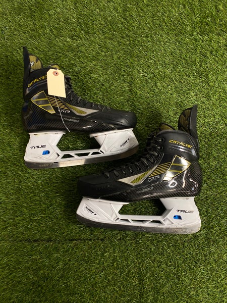 Senior True Catalyst 9 Hockey Skates Wide Width 10.5 (Used)