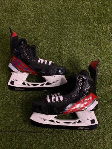 Senior CCM JetSpeed FT6 Pro Hockey Skates Regular Width 9.5 (New)