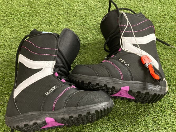 Burton Coco Snowboard Boots | Women's 6.5
