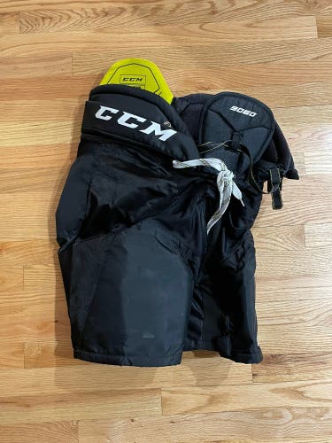 Senior Medium CCM Tacks 9060 Hockey Pants (Used)