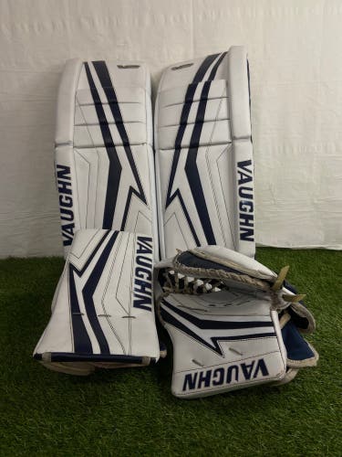 White 35" +2 Senior Vaughn V9 Pro Carbon Goalie Full Set Regular (Used)