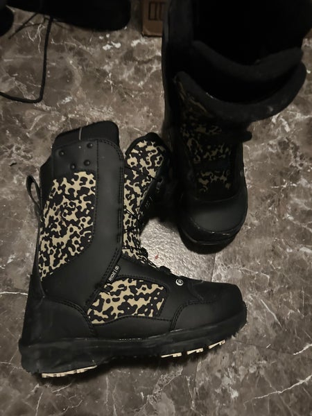 Unisex Size M 7.0 (W 8.0) Ride Jackson Snowboard Boots (Used)