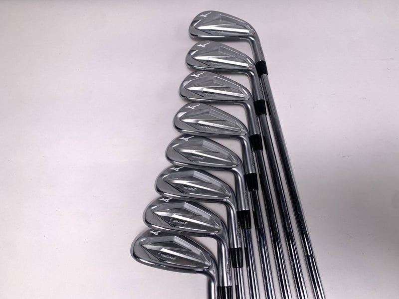 Mizuno JPX 923 Forged Iron Set 4-PW+GW DG S300 120g Stiff Midsize Grips +1''