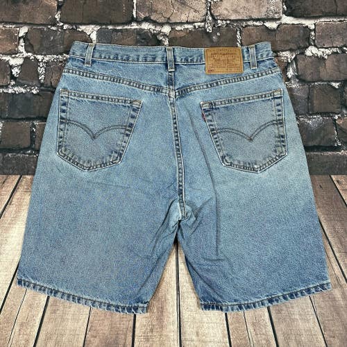 Vintage Levi's 505 Regular Fit Medium Wash Blue Denim Workwear Shorts Mens 34