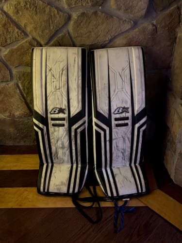 31" Brian's Optik X3 Goalie Leg Pads (Used)