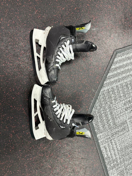2023 Bauer Vapor Hyperlite 2 Hockey Skates Pro Stock 8.5 (Used)