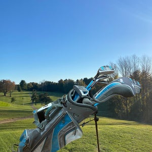 Junior Maxfli Rev 3 Right Handed Clubs Junior 6 Pieces (Dr,FW,HY,7,9,Putter) W/ Bag