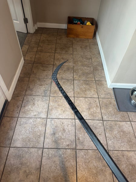 PRO Red Line Left Hand Hockey Stick 70 Flex Zegras Pro9246