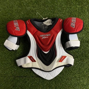 Medium Senior Bauer Vapor X800 Shoulder Pads (Used)