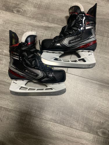 LIKE NEW Bauer VAPOR X LTX PRO Hockey Skates Regular Width 12.5 (New)