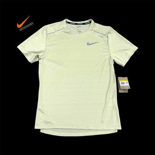 Size Small Men's Nike Dri-Fit Miler Short Sleeve Running Top Shirt AJ7565 371 NEW NWT