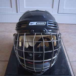 Excellent Condition Nike Bauer NBH4500 Hockey Helmet sz Senior Large Black w/Cage