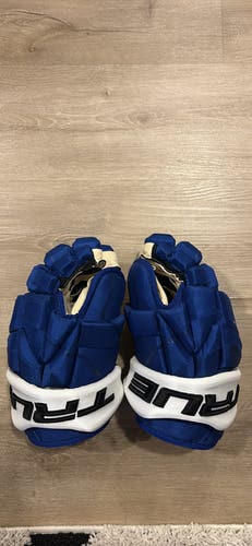 True Catalyst 9X Gloves 13" Pro Stock (New)