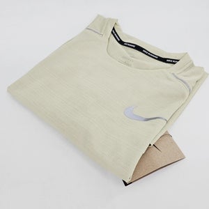 Size XL Men's Nike Dri-Fit Miler Short Sleeve Running Top Shirt AJ7565 371 NEW NWT