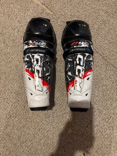 Junior CCM JetSpeed FT680 12" Shin Pads (Used)