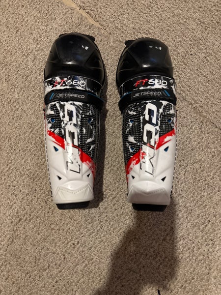 Junior CCM JetSpeed FT680 12" Shin Pads (Used)