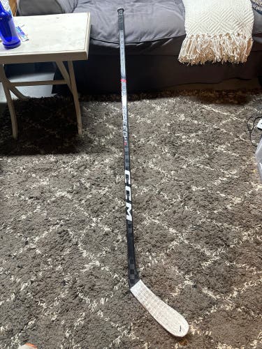 CCM Jetspeed FT6 Hockey Stick | intermediate P28 | 56.5 inches