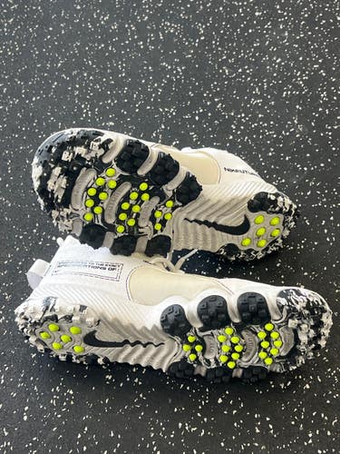 Used Nike FUTURE Soccer Turf Shoes White Junior 06 11849-S000033937