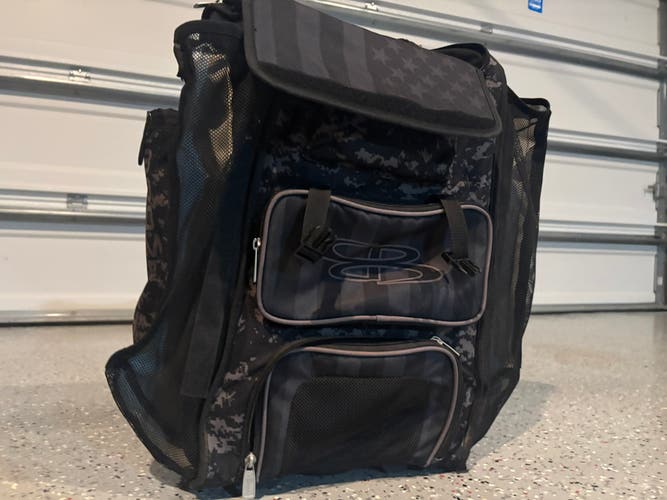 Black Kids Unisex Large/Extra Large Boombah (Used)