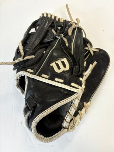 Wilson A600 RH Baseball Glove 12" (Used)