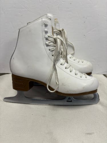 Jackson Ultima Mystique Figure Skates B Adult 8 (Used)