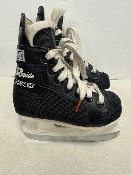 CCM Rapide Hockey Skates Regular Width 9 (Used)