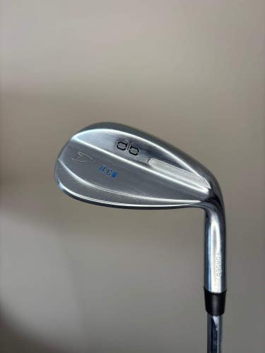 DTB Forged Chrome Gap Wedge 52 Wedge Flex 35.5 NICE