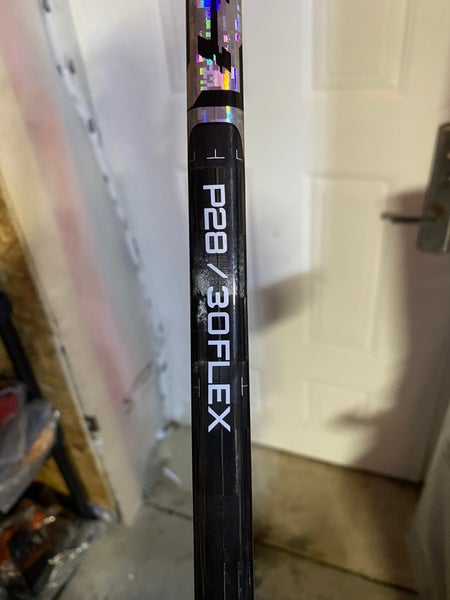 Youth Bauer Twitch Right Handed Hockey Stick P28 30 Flex (New)