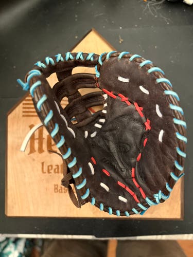 Mizuno Franchise RH First Base Baseball Glove 12.5" (Used)